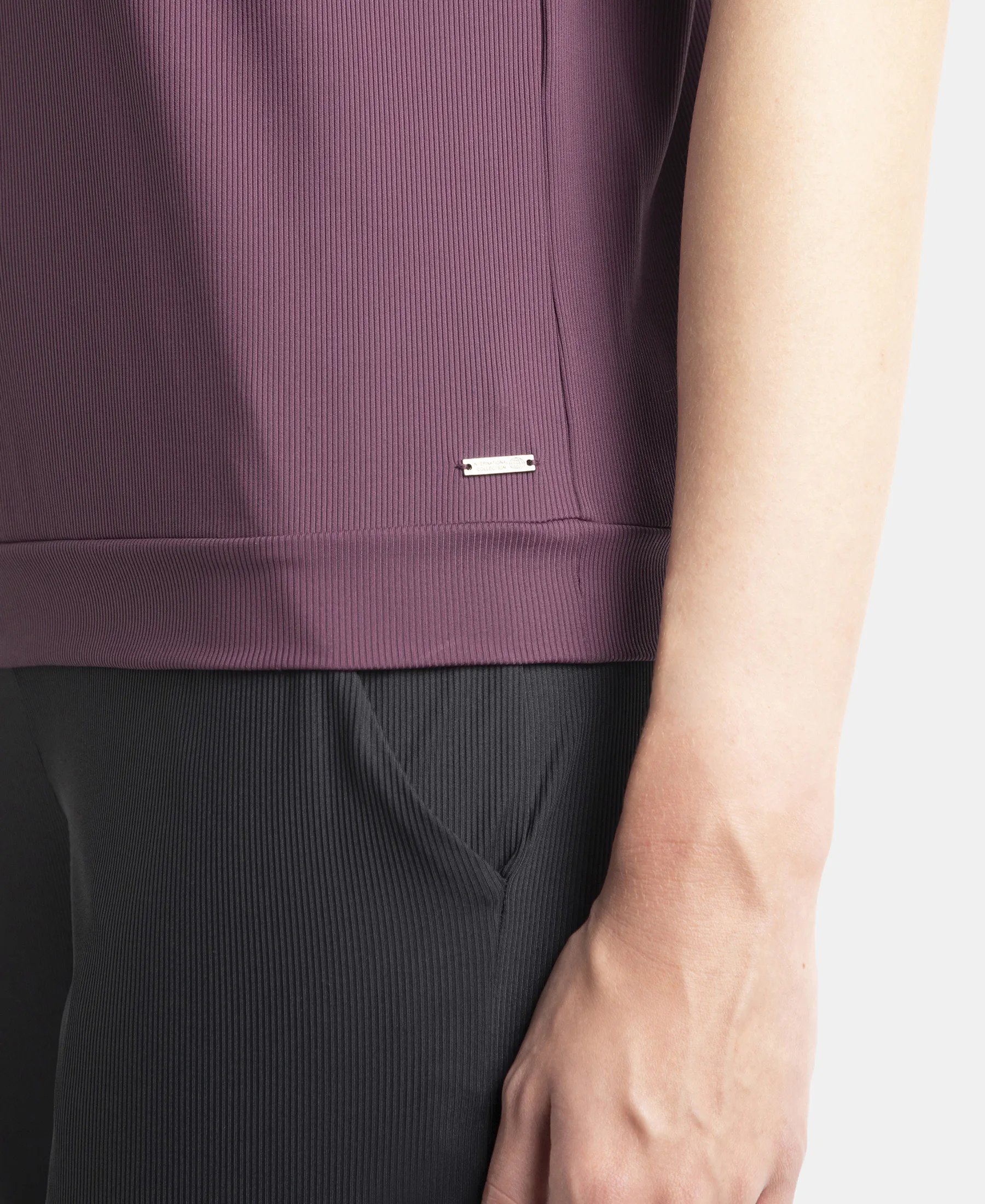 Microfiber Elastane Stretch Hybrid Tank Top with Ribbed Sleeves - Potent Purple - Image 8