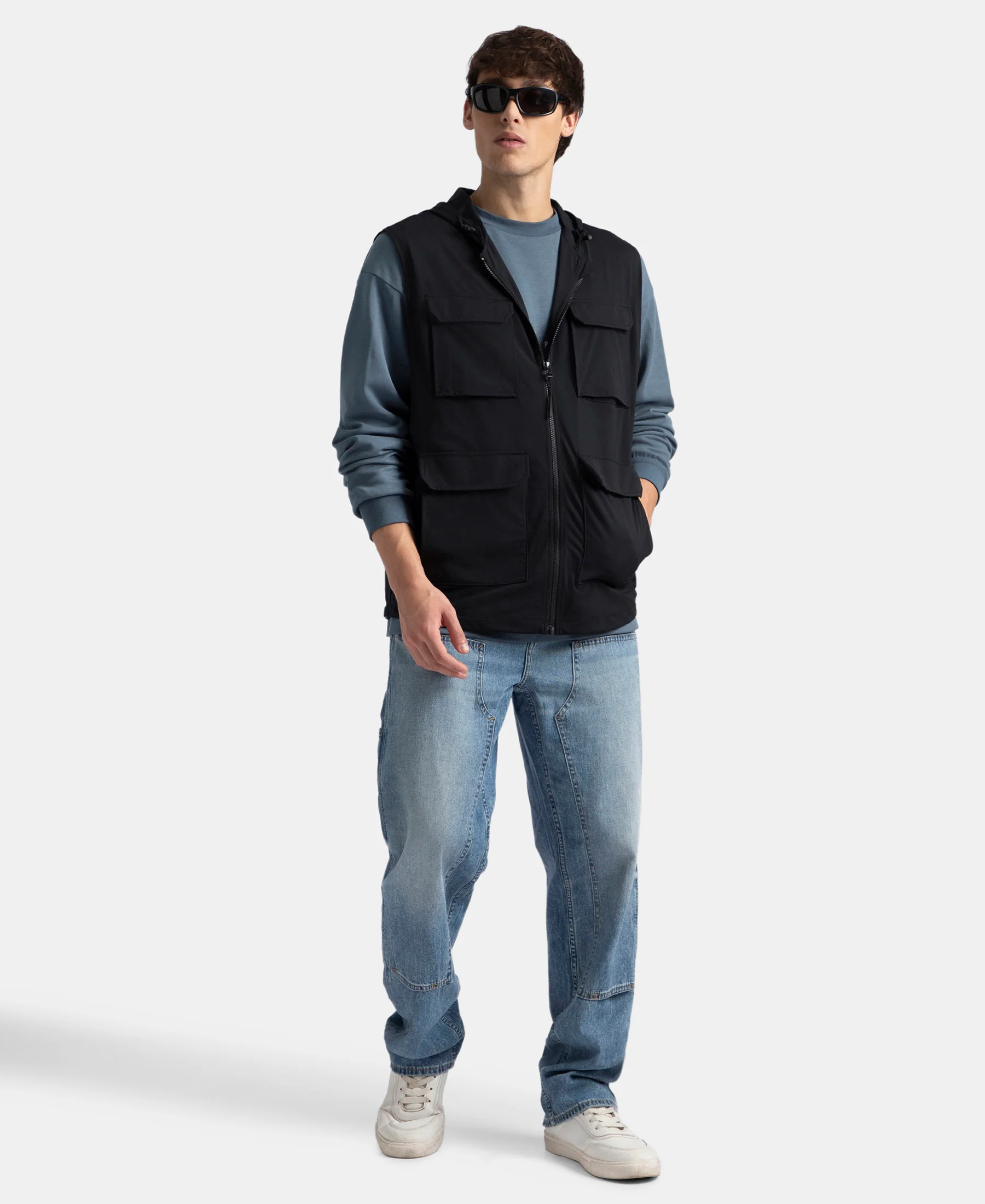 Microfiber Fabric 6 Pocket Full Zip Closure Hoodie Gilet - Black - Image 6