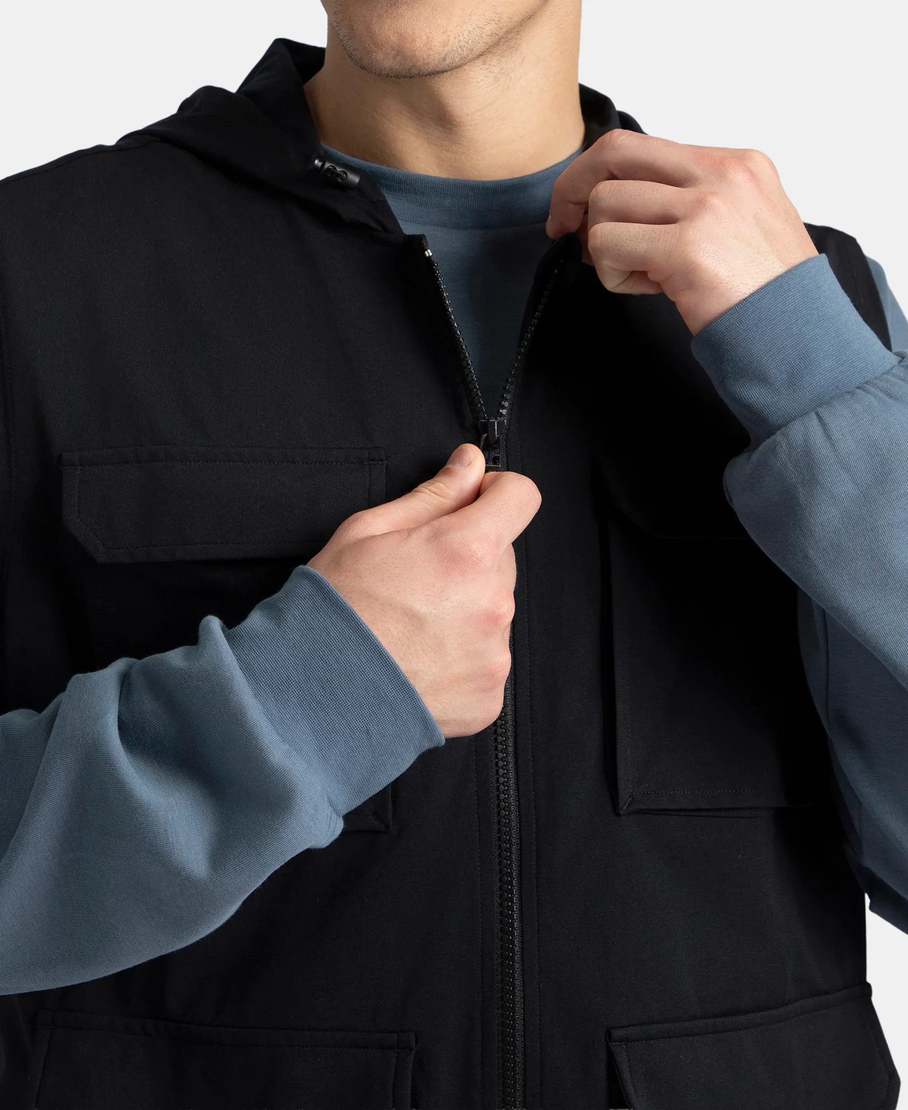 Microfiber Fabric 6 Pocket Full Zip Closure Hoodie Gilet - Black - Image 8