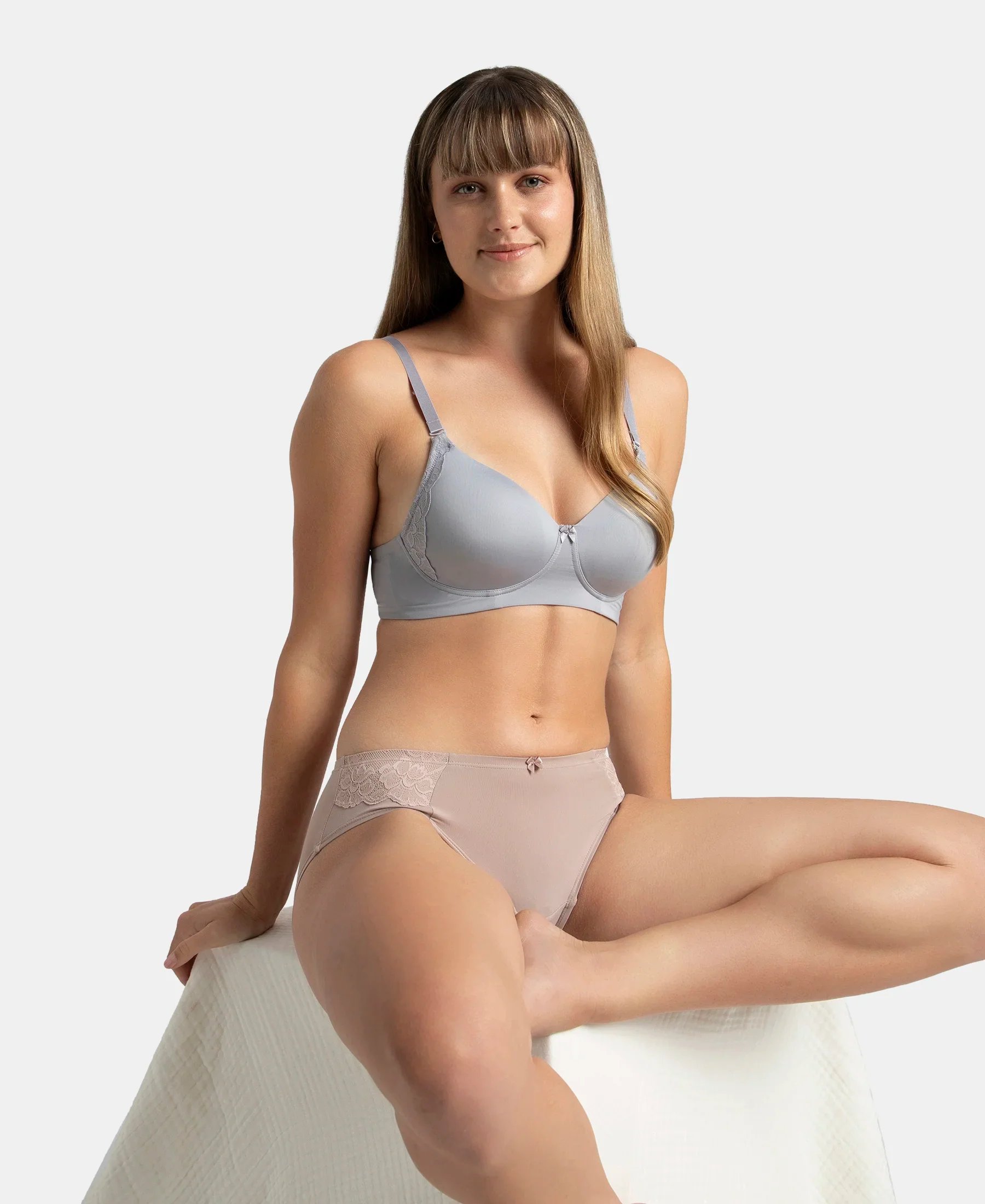 Wirefree Padded Soft Touch Microfiber Elastane Stretch Full Coverage T-Shirt Bra with Lace Styling - Lilac Grey - Image 5